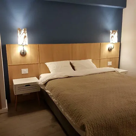 Cozy Studio Near Victoriei Square Apartman Bukarest