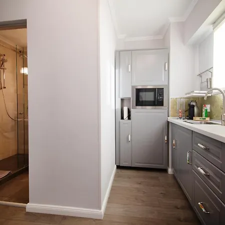 Cozy Studio Near Victoriei Square * Bukareszt
